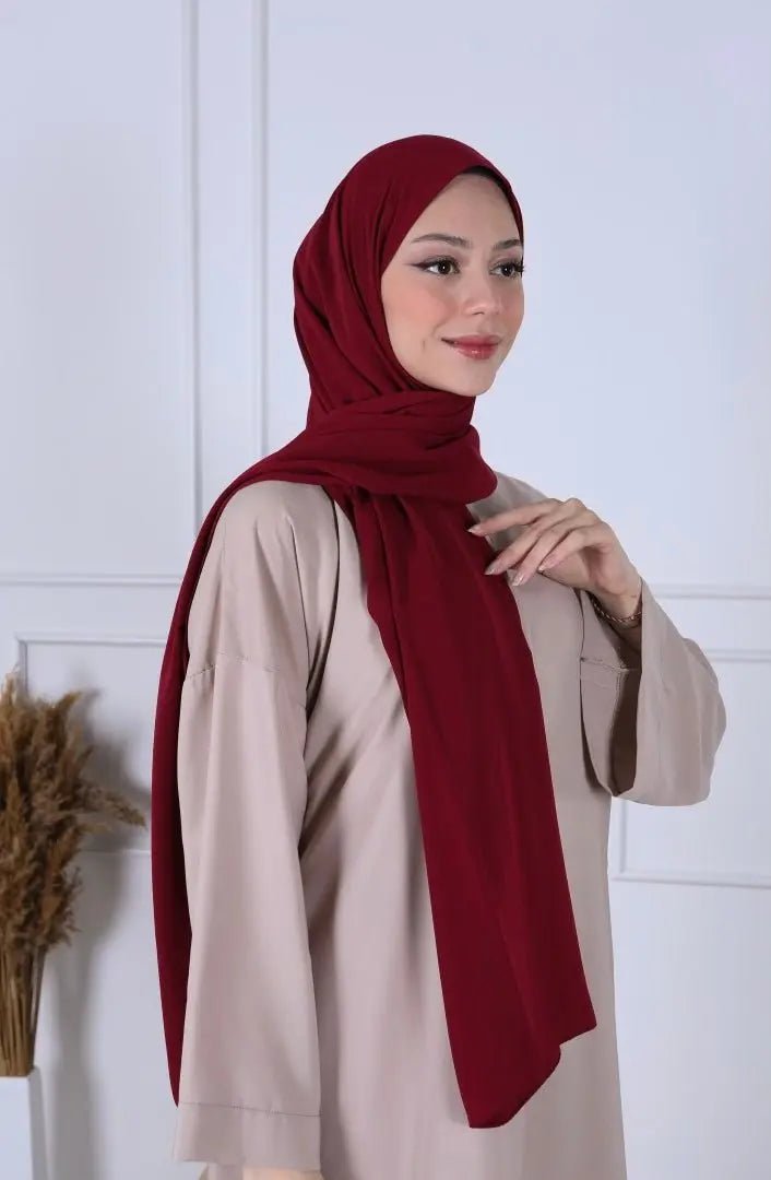 Hijab En Soie De Médine Couleur Bordeaux - Marque Larissa, Neuf Avec étiquettes, écharpe Féminine