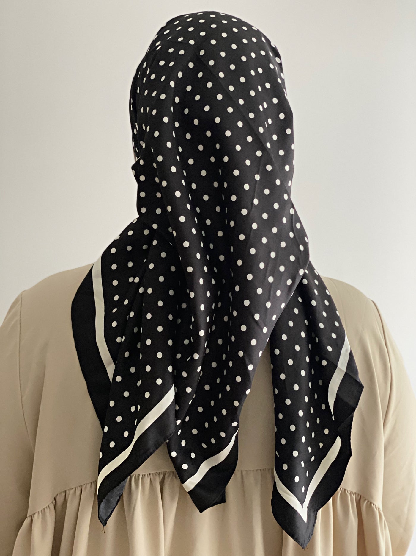 Carré de soie - Vintage pois