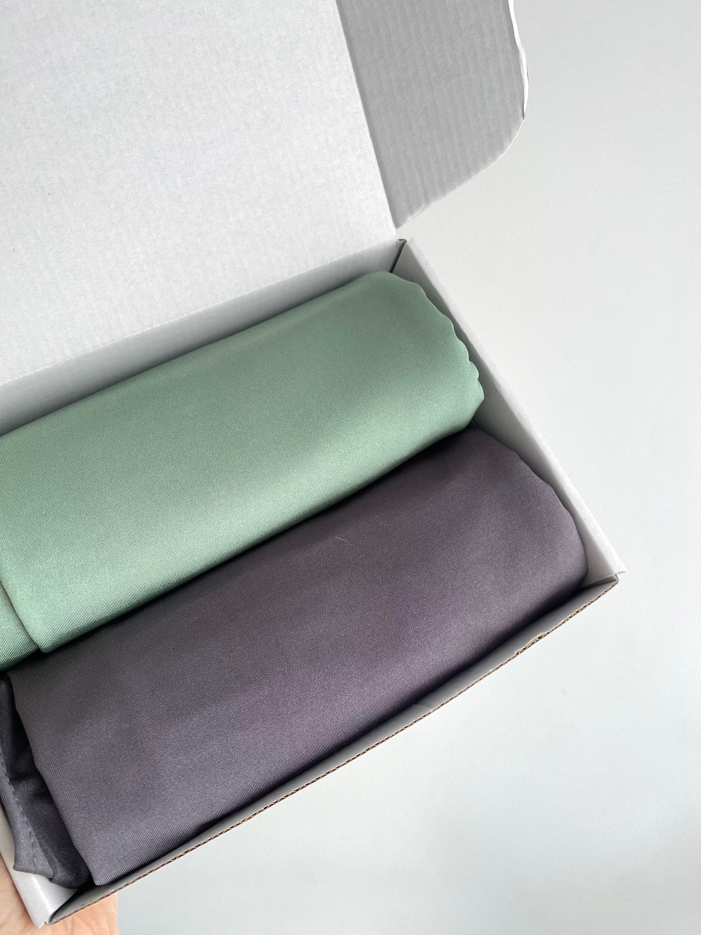 Box Hijab Jersey Premium satiné - Midnight Azur