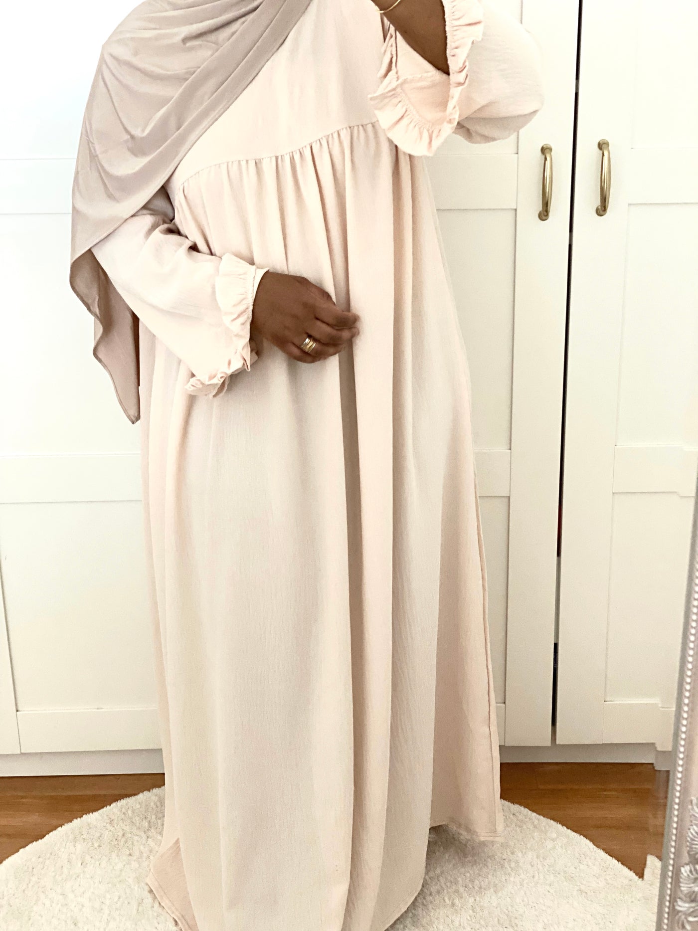 Abaya coquette - Beige clair