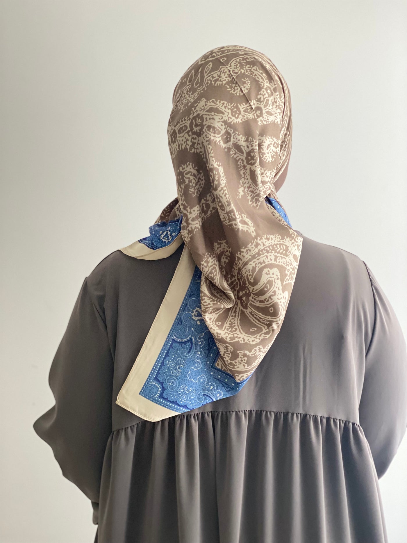 Carré de Soie - Perle bleue
