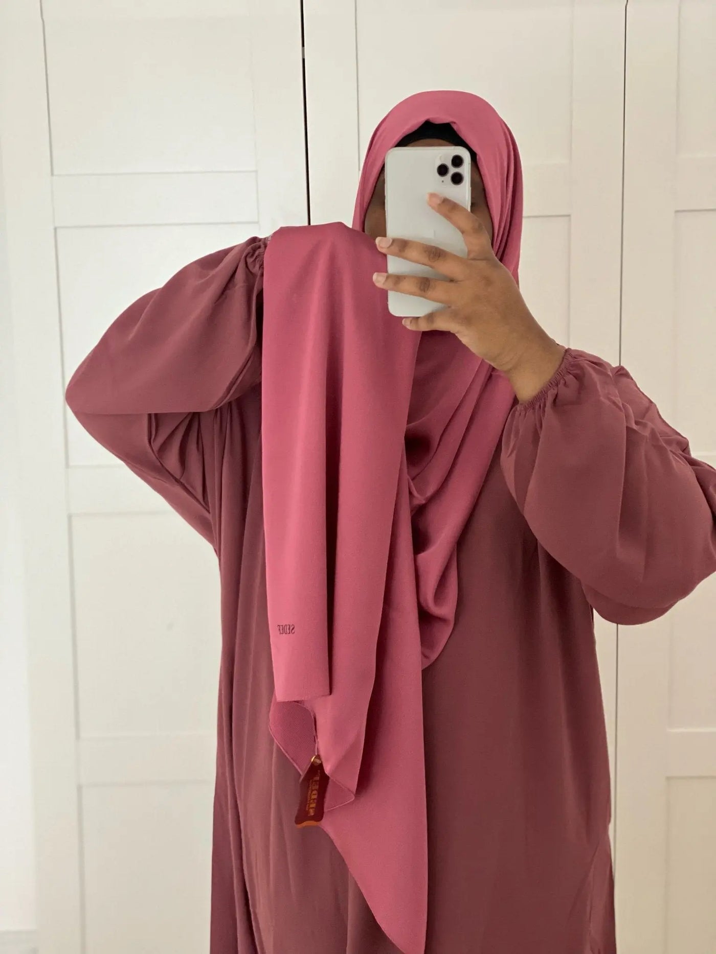 Hijab Satin - Magenta MON HIJAB MODEST